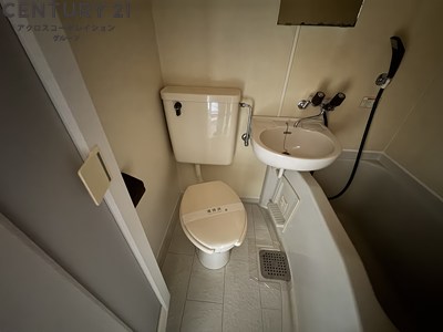 トイレ　お風呂トイレ同室です