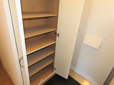 玄関　シューズボックスあり