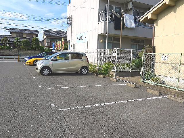 駐車場　駐車場があります