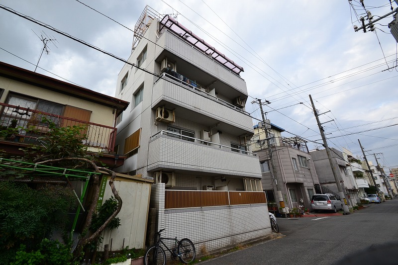 広島市中区吉島新町のマンションの建物外観