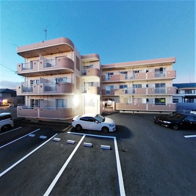 建物外観　外観（夕方）