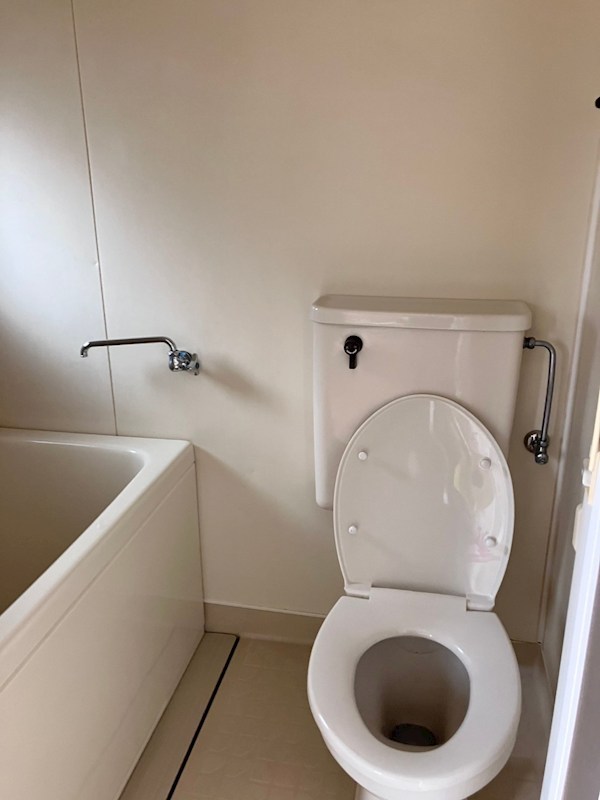 トイレ　※205号室の画像です