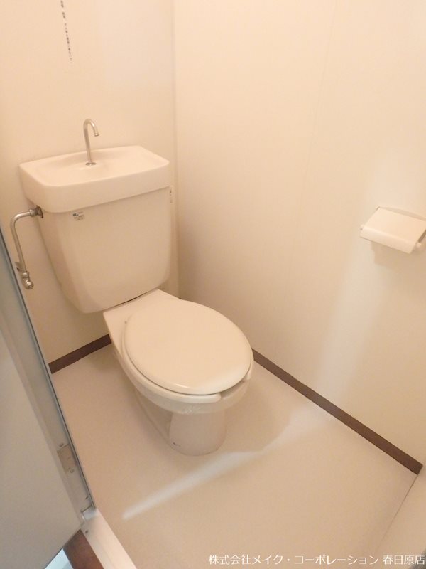 トイレ　写真は同型タイプ