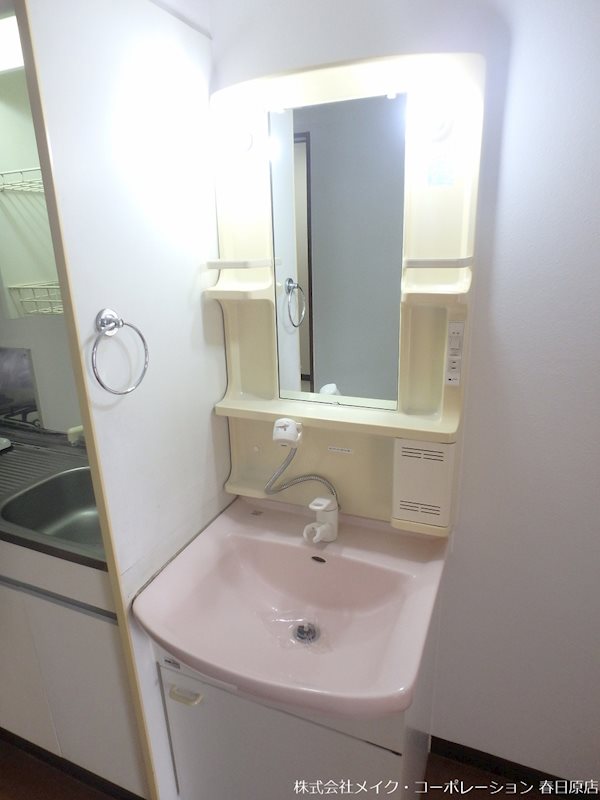 洗面設備　写真は同型タイプ