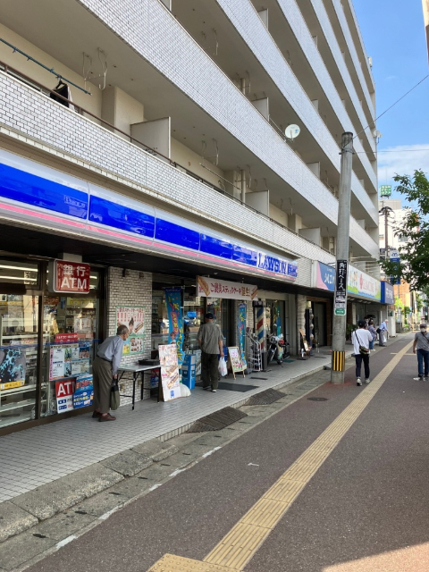 コンビニ　ローソン南福岡駅前店（コンビニ）まで163m