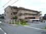 近鉄長島駅より徒歩14分 築19年 3階建の賃貸物件