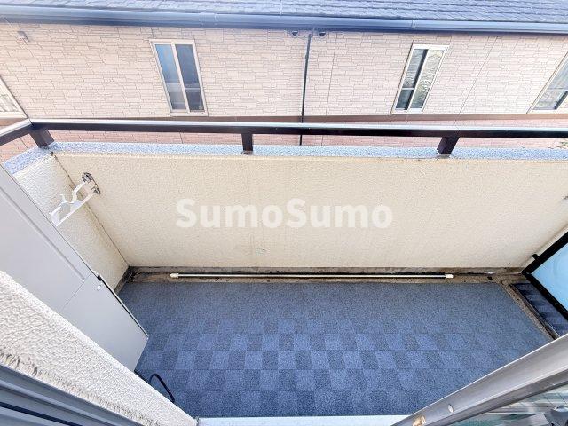 バルコニー　外からの目が気にならないバルコニーで洗濯物が干せます