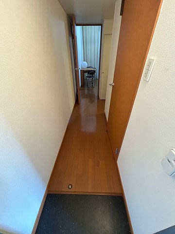 玄関　シンプルで使いやすい玄関です
