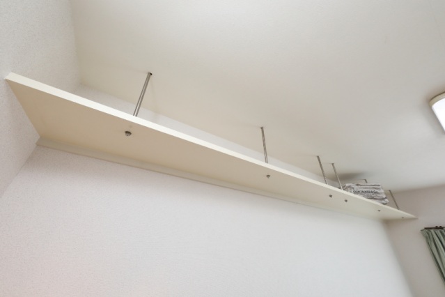 収納　吊棚