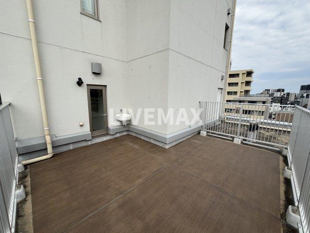 その他　ルーフバルコニー