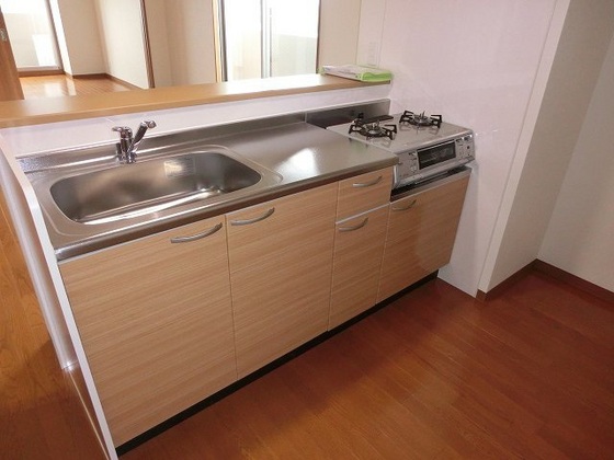 キッチン　ホワイトストーン白石