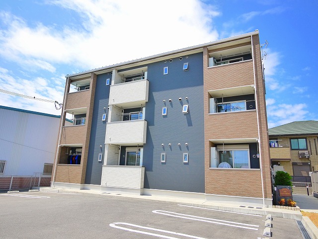 建物外観　キレイな外観です。