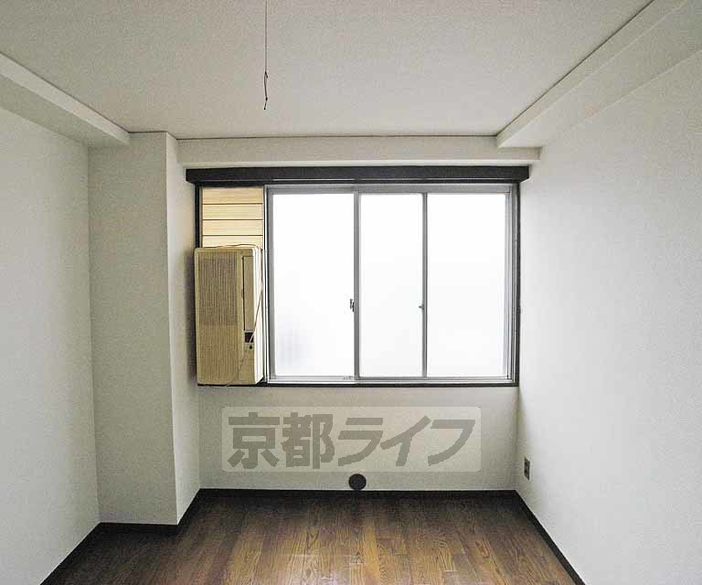 居室・リビング　広いお部屋です。