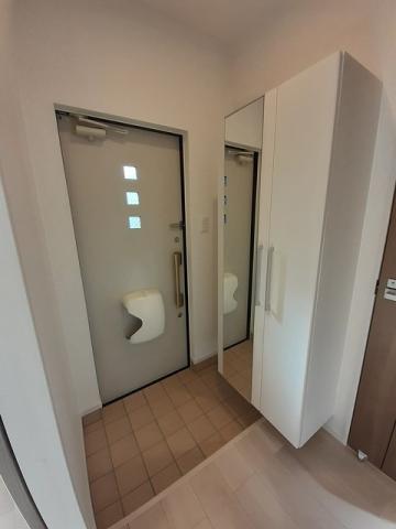 玄関　※同タイプ部屋の写真です。