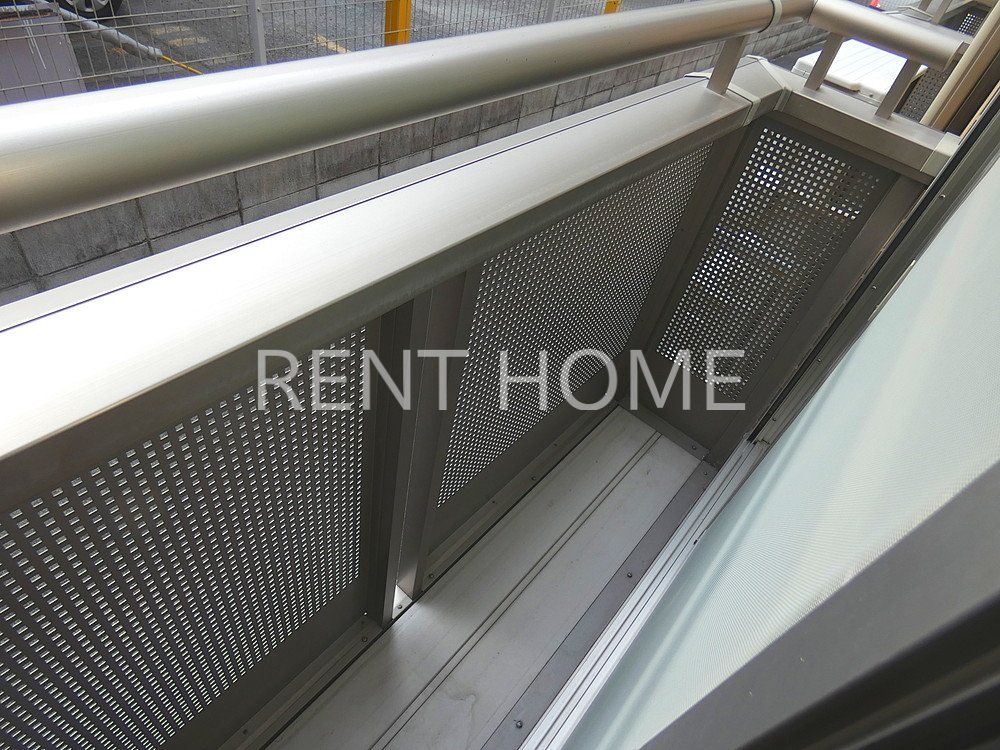 バルコニー　南向きです