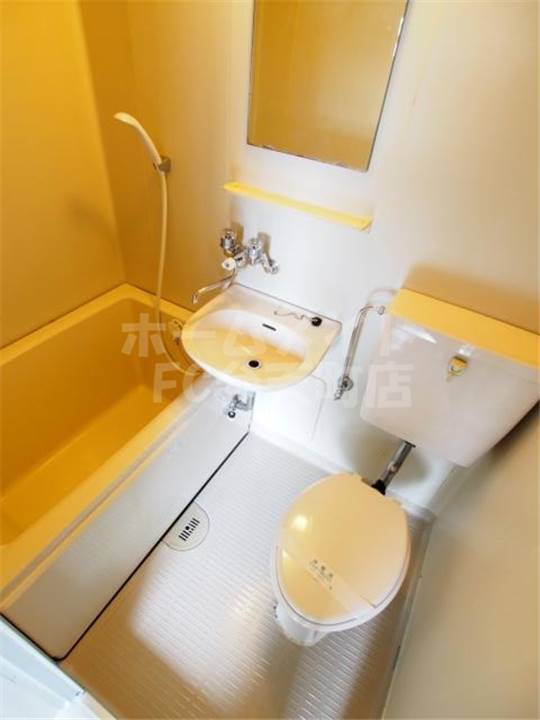 バス・シャワールーム　落ち着いた空間のお風呂です