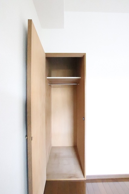 収納　★ロングコートも掛けられるクローゼットです★