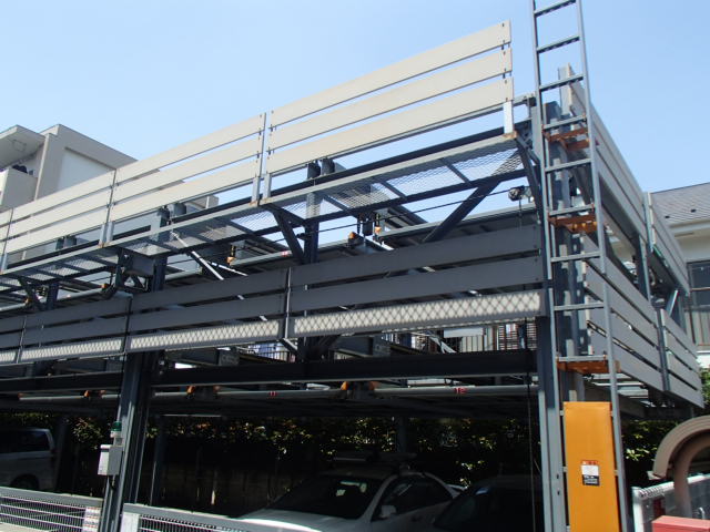 駐車場　★駐車場★（空き状況・使用料等詳細はご確認下さい）