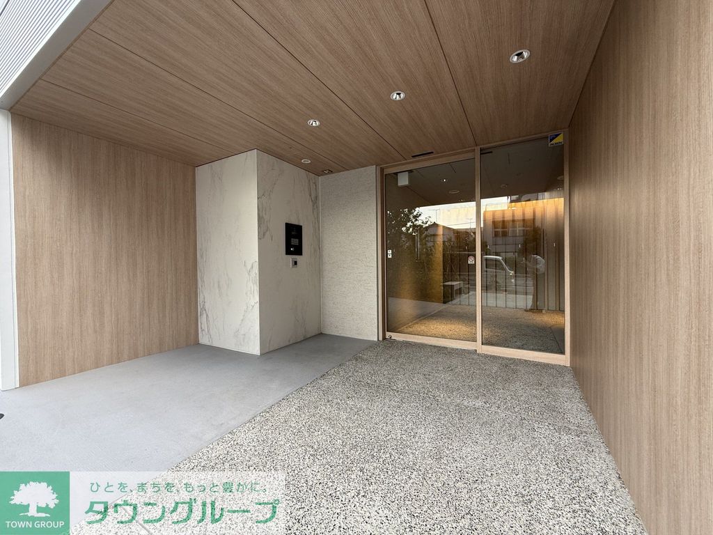 エントランス　エントランス