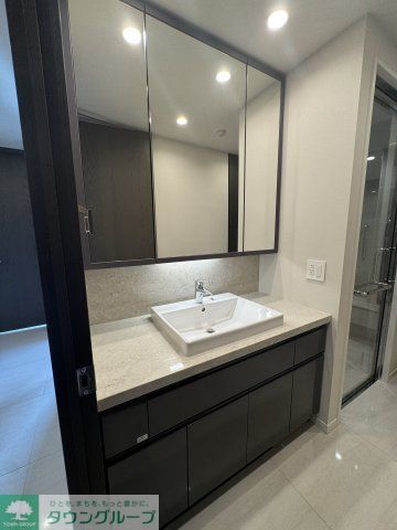 洗面設備　お問合せは(株)タウンハウジング東京へ