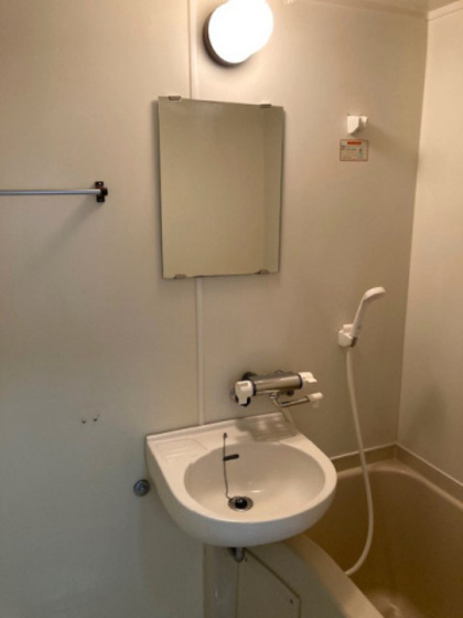 バス・シャワールーム　他号室のお写真です