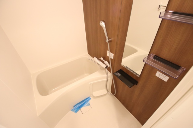 バス・シャワールーム　※別室の参考写真の為、現況優先です。