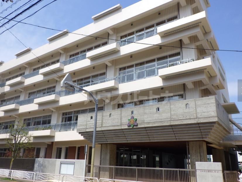 小学校　江東区立香取小学校（小学校）まで110m