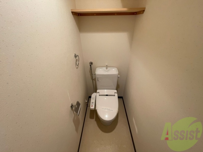 トイレ　ウォシュレット機能がついたトイレ。安心して使用できますね。
