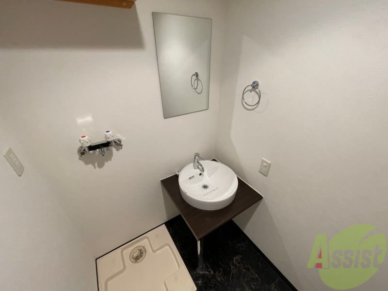 洗面設備　こちらに洗面台があります。朝の洗顔はこちらで。