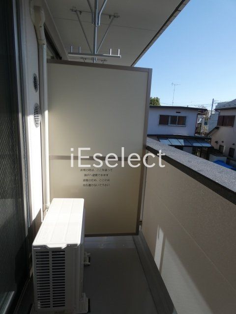 バルコニー　広々バルコニー