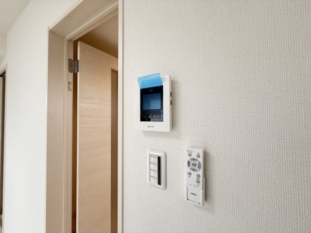 セキュリティ　モニター付きインターホン