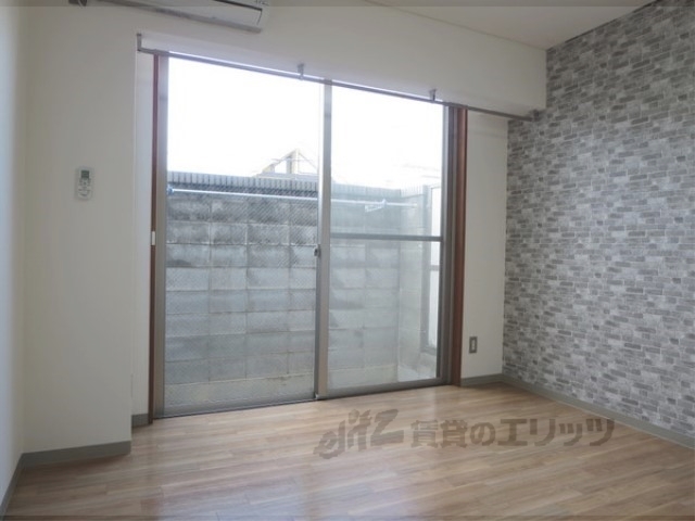 居室・リビング　洋室