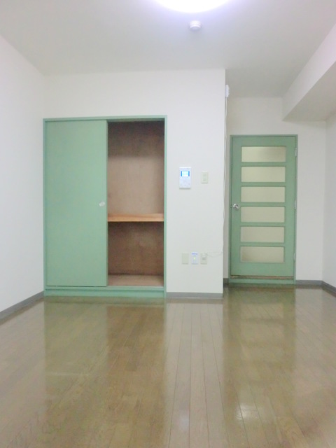 その他部屋・スペース　★明るいフローリングのお部屋です★