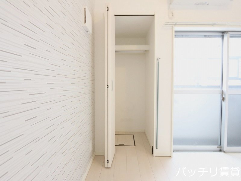 収納　画像は同型タイプの為現状を優先致します。