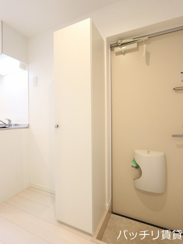 玄関　画像は同型タイプの為現状を優先致します。