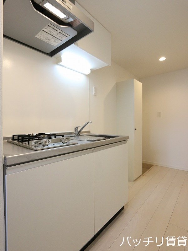 キッチン　画像は同型タイプの為現状を優先致します。