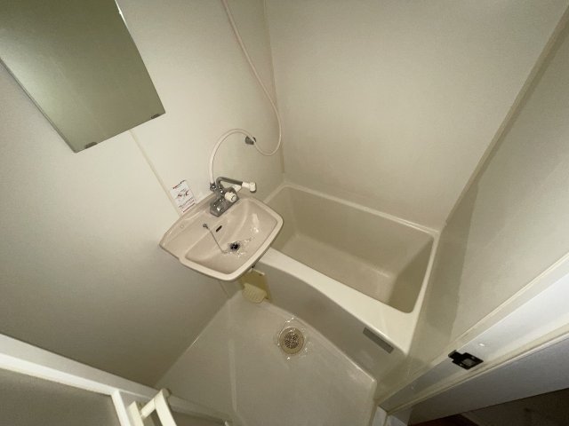 バス・シャワールーム　日々の暮らしに欠かせないお風呂です