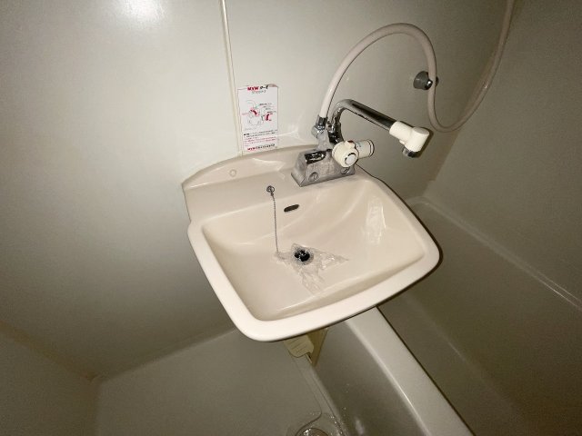 洗面設備　コンパクトで使いやすい洗面所