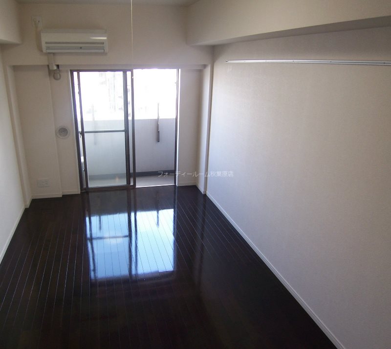 居室・リビング　別号室参考写真