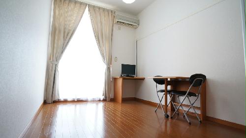 居室・リビング　同タイプの写真です