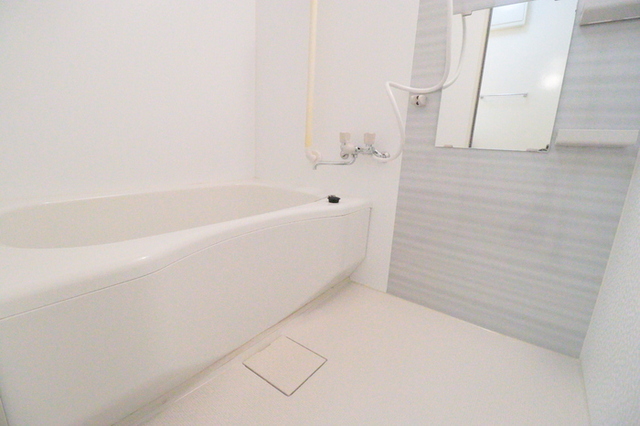 バス・シャワールーム　バスルーム