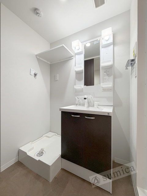 洗面設備　洗面脱衣所付き！独立洗面台が便利です♪♪