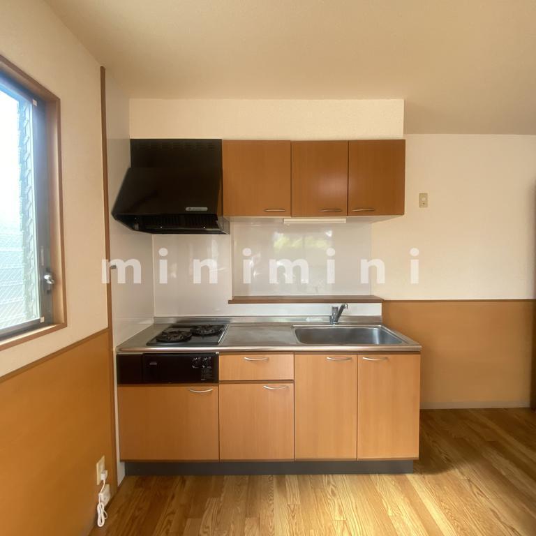 キッチン　※写真は別号室のものですので現状優先とさせていただきます