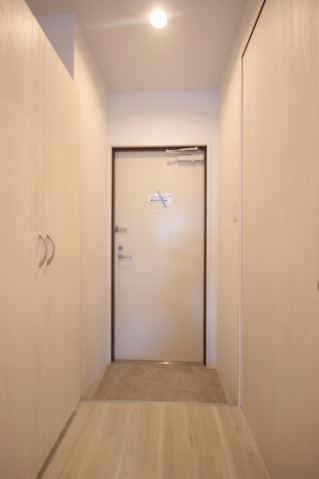 玄関　同物件別室です