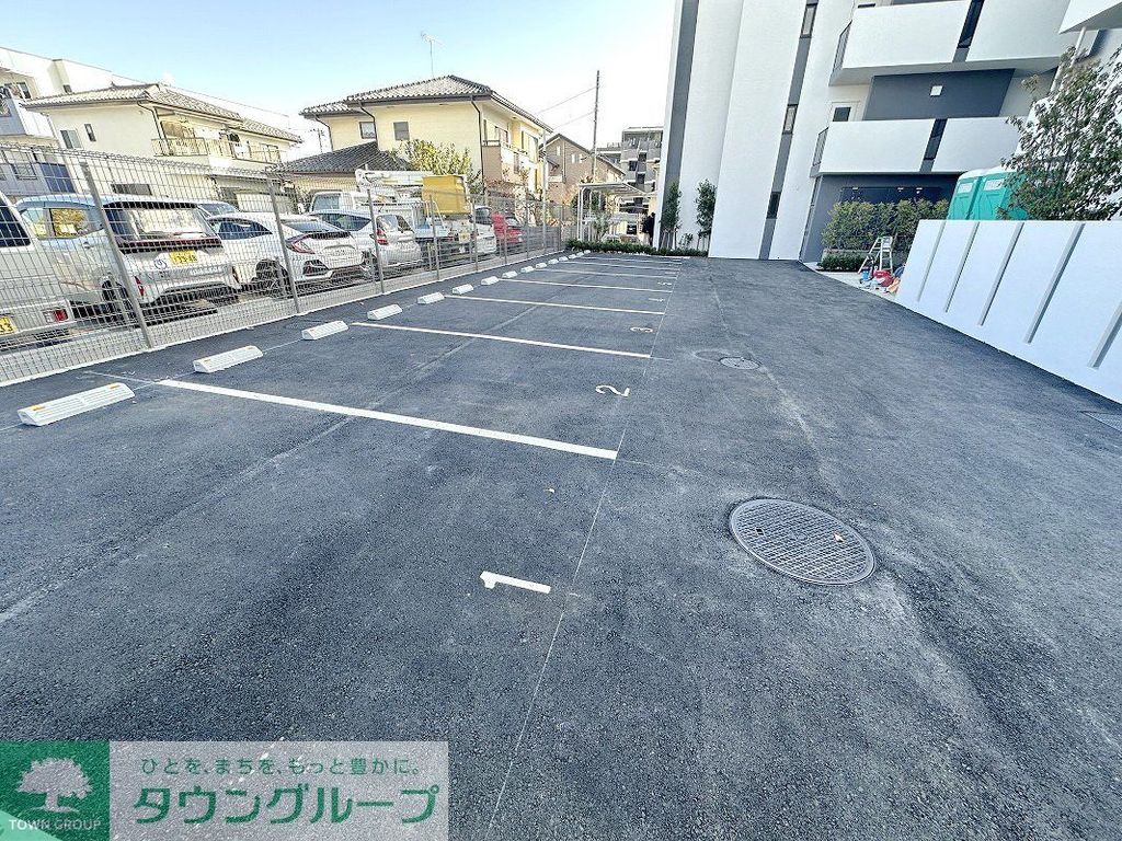 駐車場　駐車場