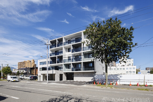 建物外観　建物写真