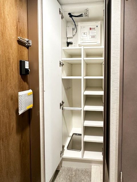 玄関　※写真は同タイプ住戸です。