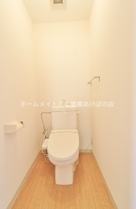 トイレ　同型別部屋写真（反転）