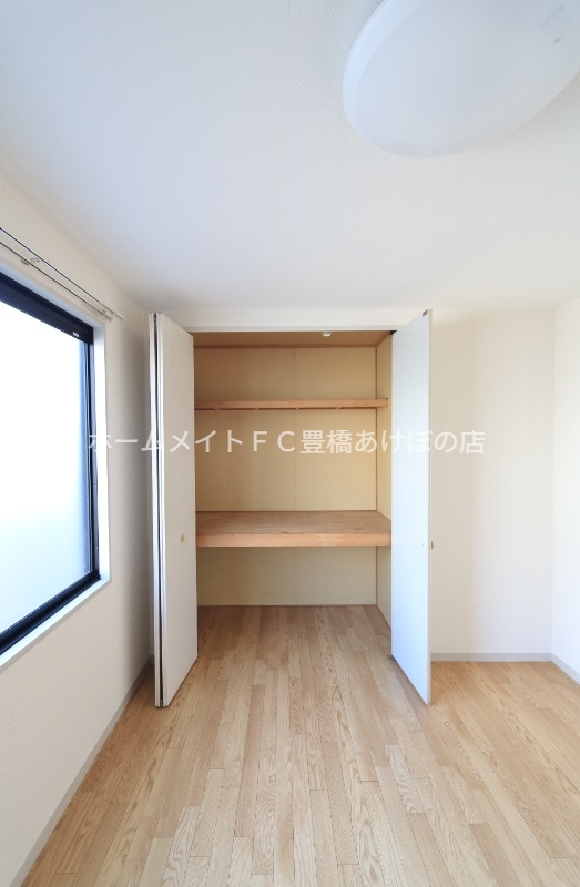 収納　同型別部屋写真（反転）