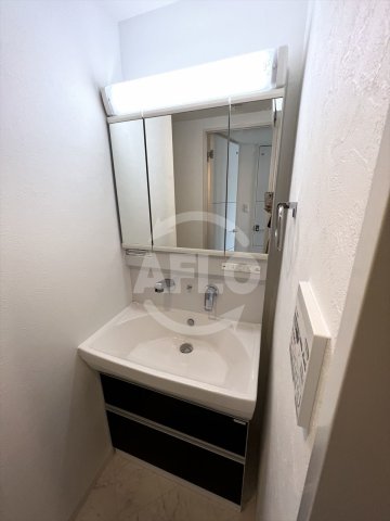 洗面設備　グランパシフィック今里Luxe　独立洗面台